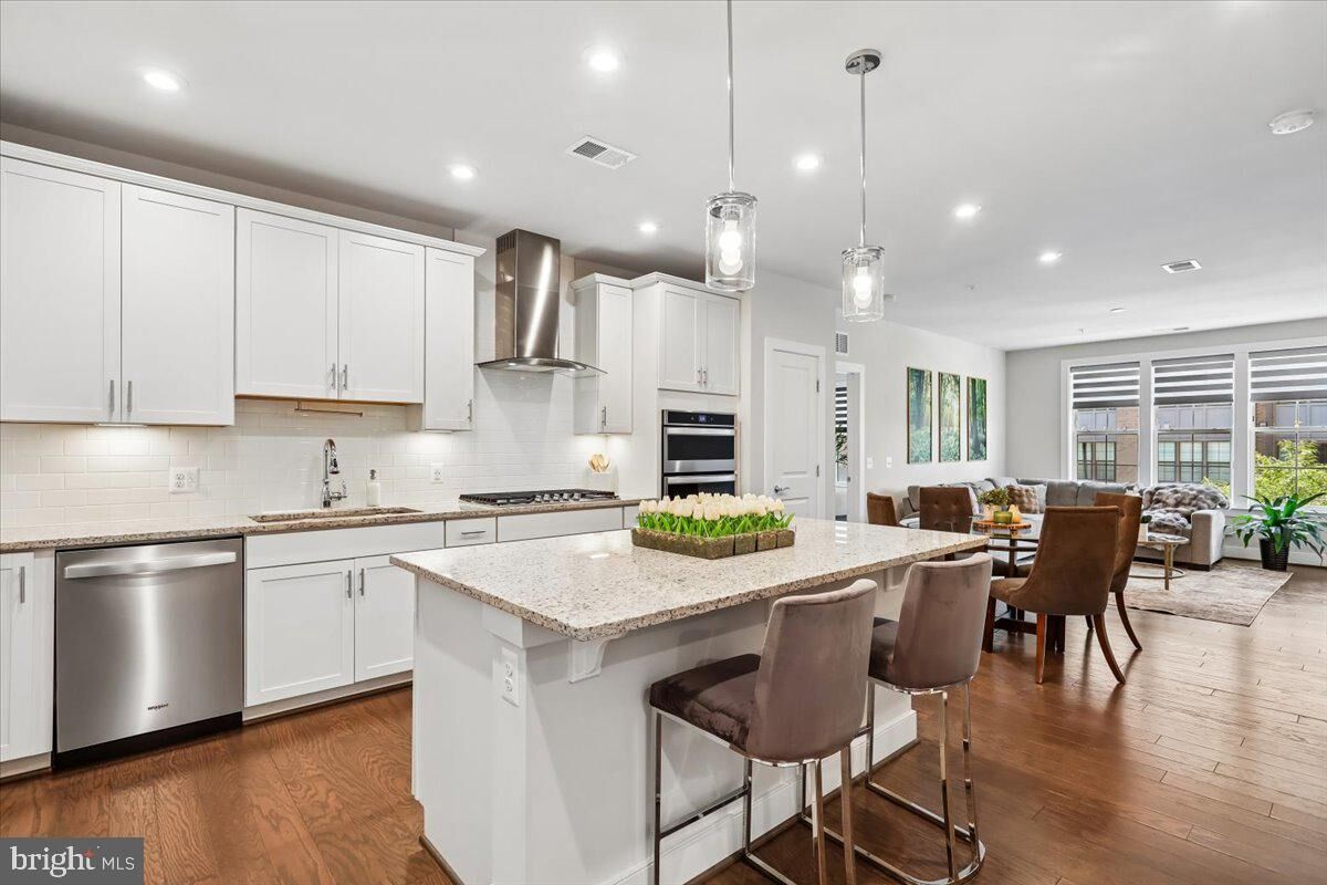 Property Photo: 2319 Field Point Road 203 VA 20171