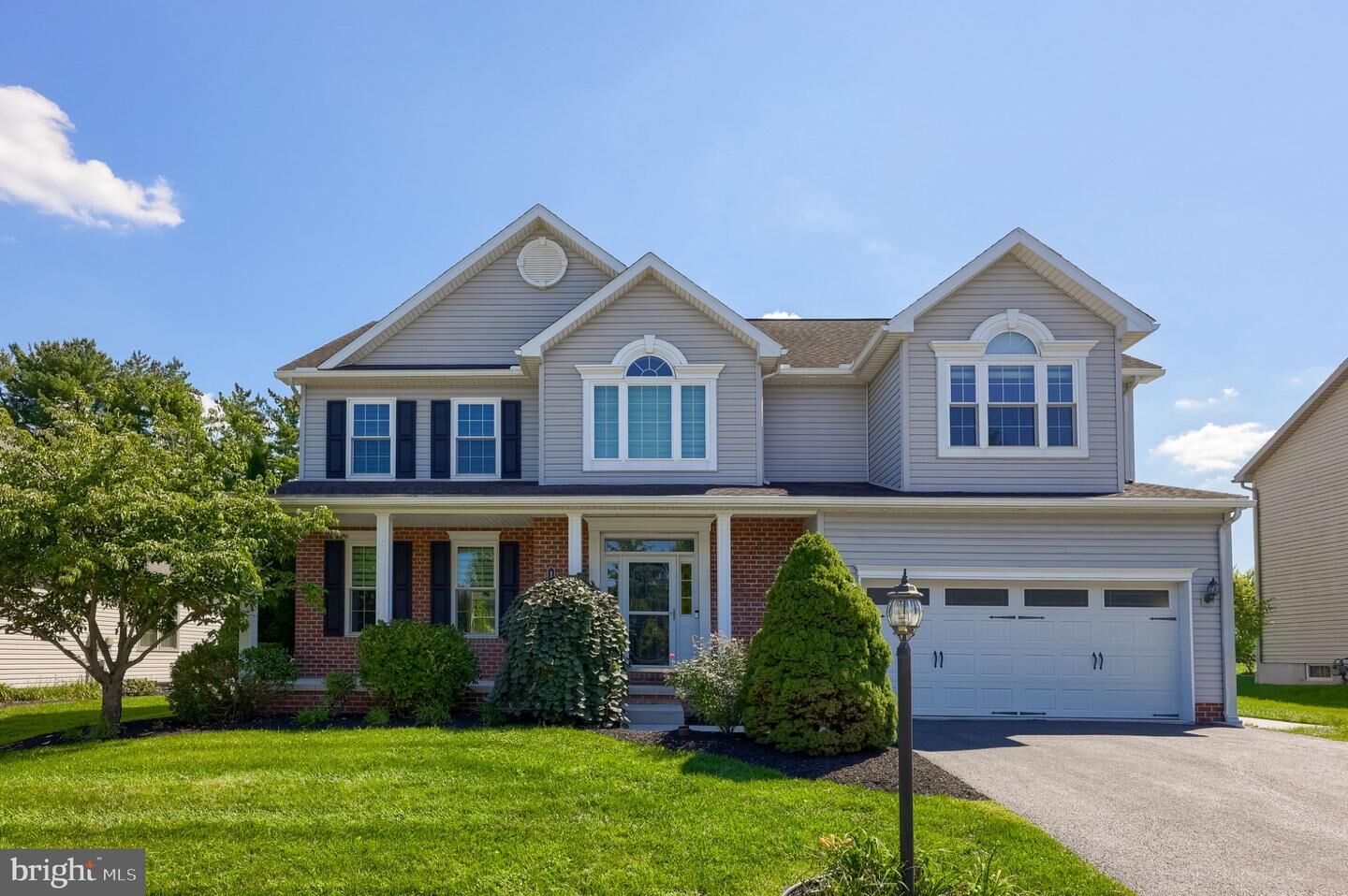 Property Photo:  1404 Farm Cross Way  PA 17408 