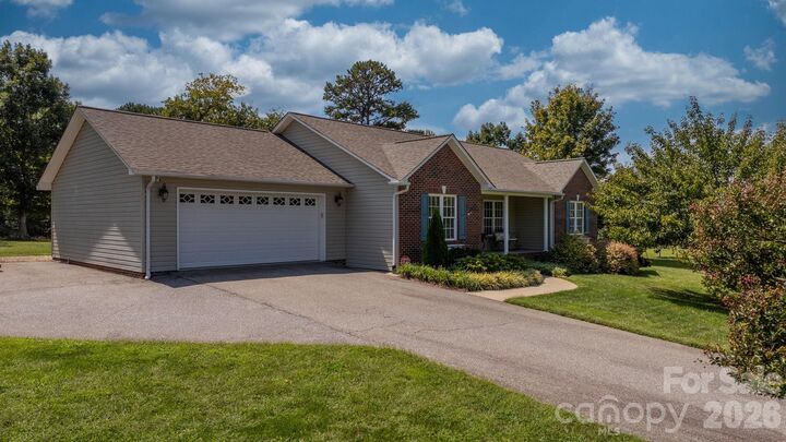 Property Photo:  4391 33rd Street Lane NE  NC 28601 