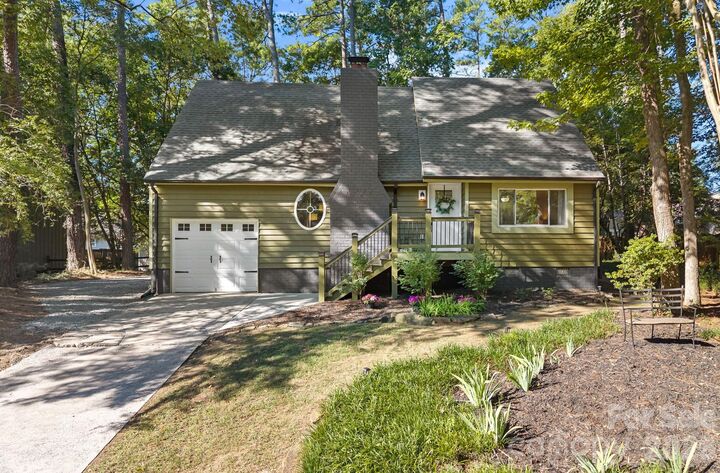 Property Photo:  8331 Trail View Drive  NC 28226 
