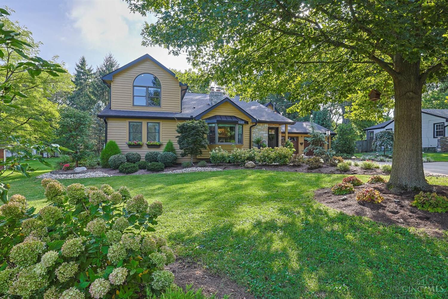 Property Photo: 1840 Wiltshire Boulevard OH 45014