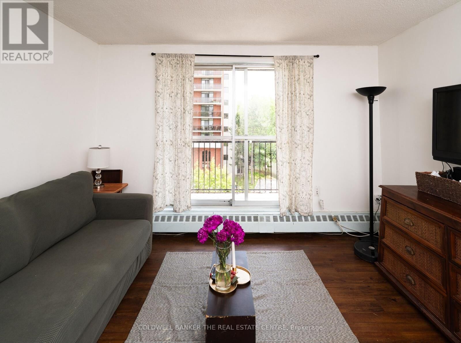 Property Photo:  1690 Victoria Park Avenue 404  ON M1R 1R1 