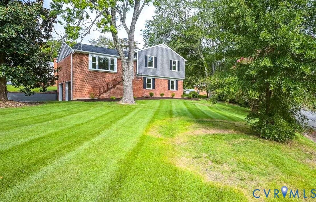 Property Photo:  7307 Hunterbrook Drive  VA 23111 