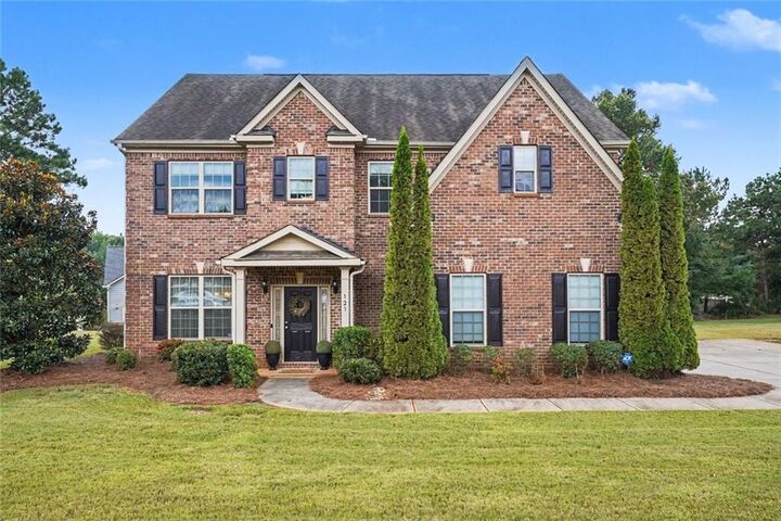 Property Photo:  121 Tuscany Court  GA 30252 
