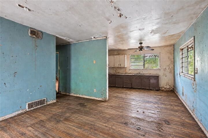 Property Photo: 370 Westchester Boulevard NW GA 30314