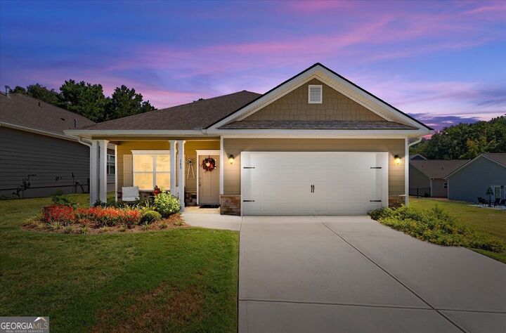 Property Photo:  143 Windmill Way  GA 30117 