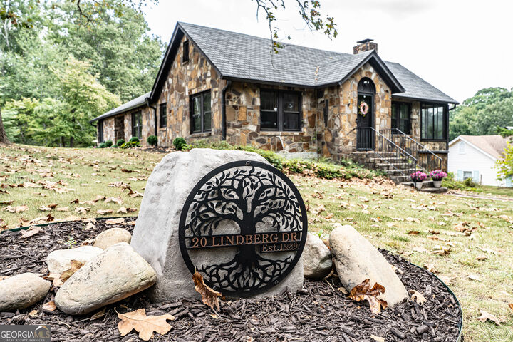 Property Photo: 20 Lindberg Drive NE GA 30161