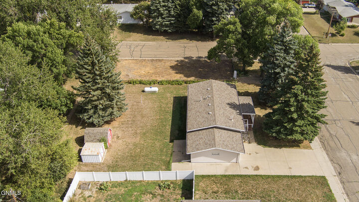 Property Photo:  222 Main Street E  ND 58530 