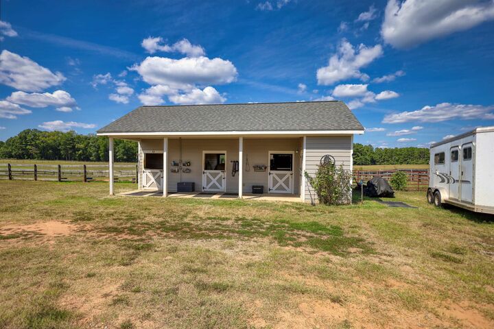 Property Photo: 3861 Brownwood Road GA 30650