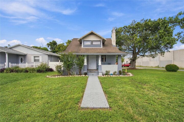 Property Photo: 2501 57th Place N FL 33714