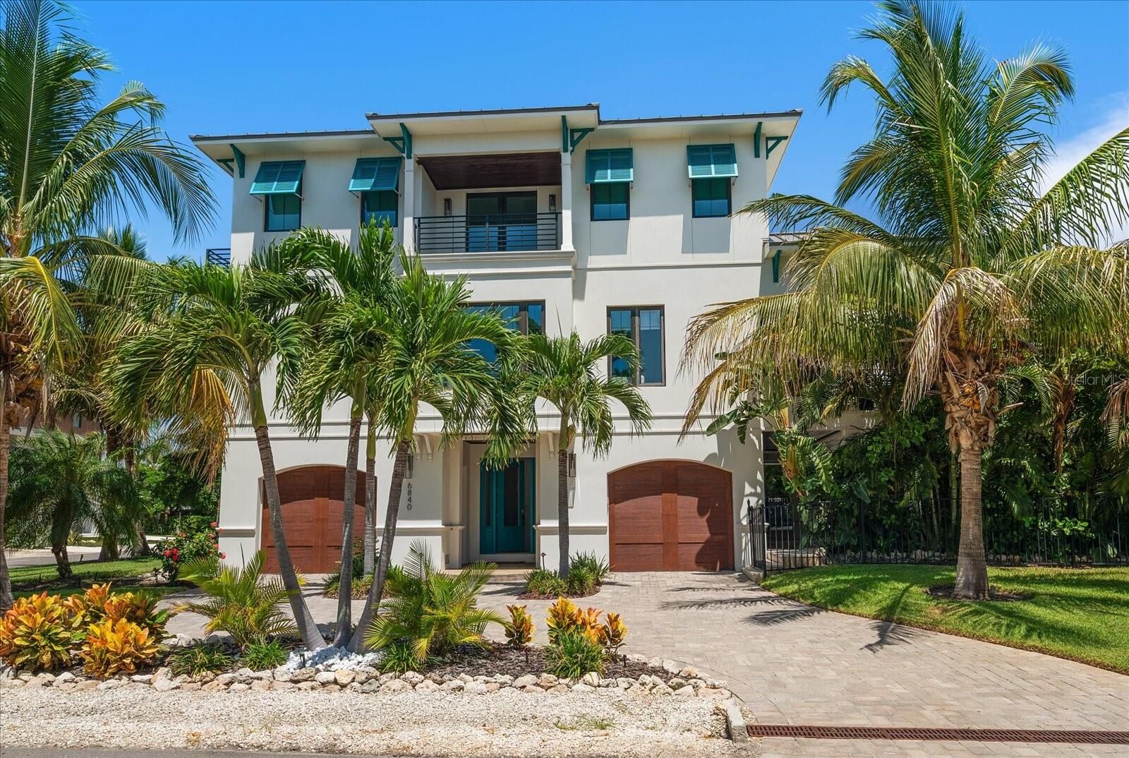 Property Photo: 6840 Longboat Drive S FL 34228