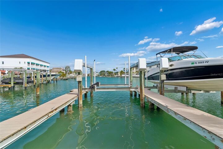 Property Photo:  152 117th Avenue  FL 33706 