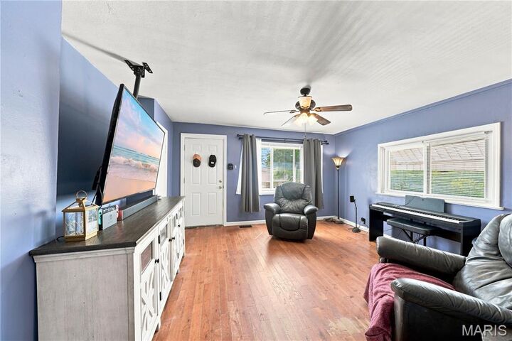 Property Photo: 7903 Harlan Avenue MO 63123