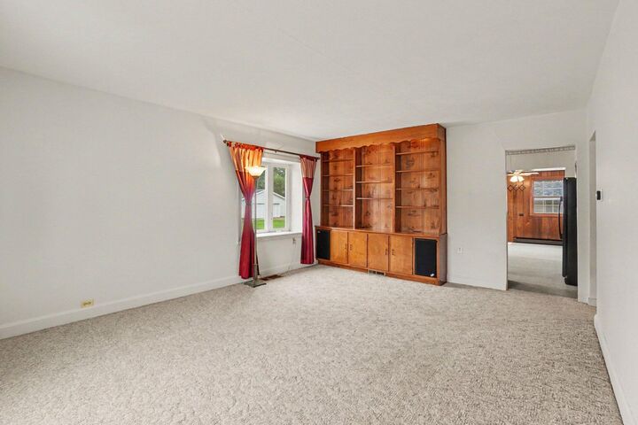 Property Photo: 401 S Center Street MI 49057