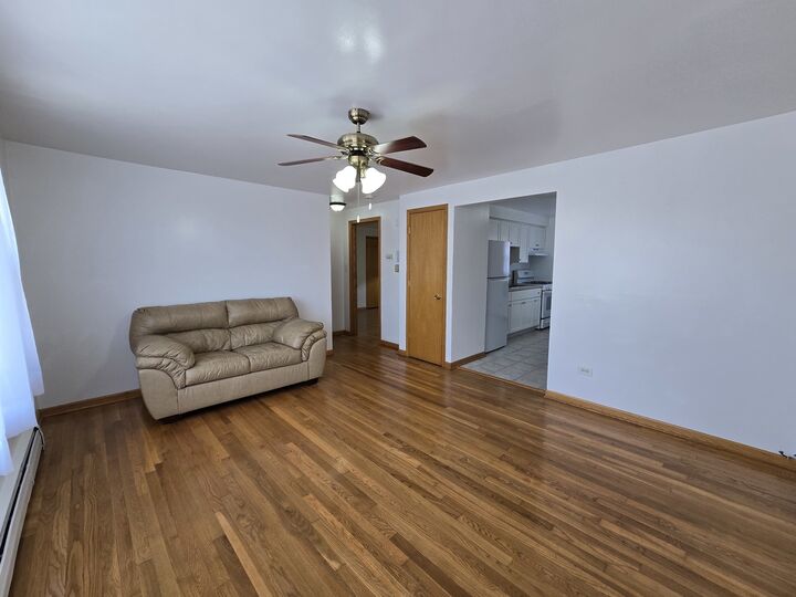 Property Photo:  6952 W 65th Street 3B  IL 60638 