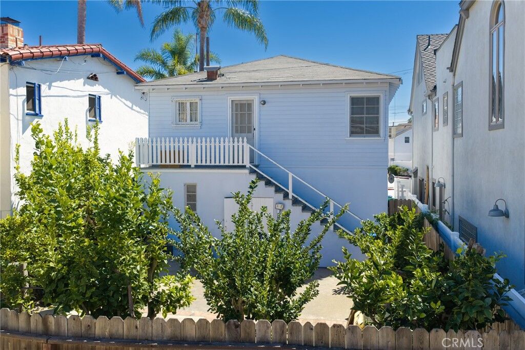 Property Photo: 226 Opal CA 92662