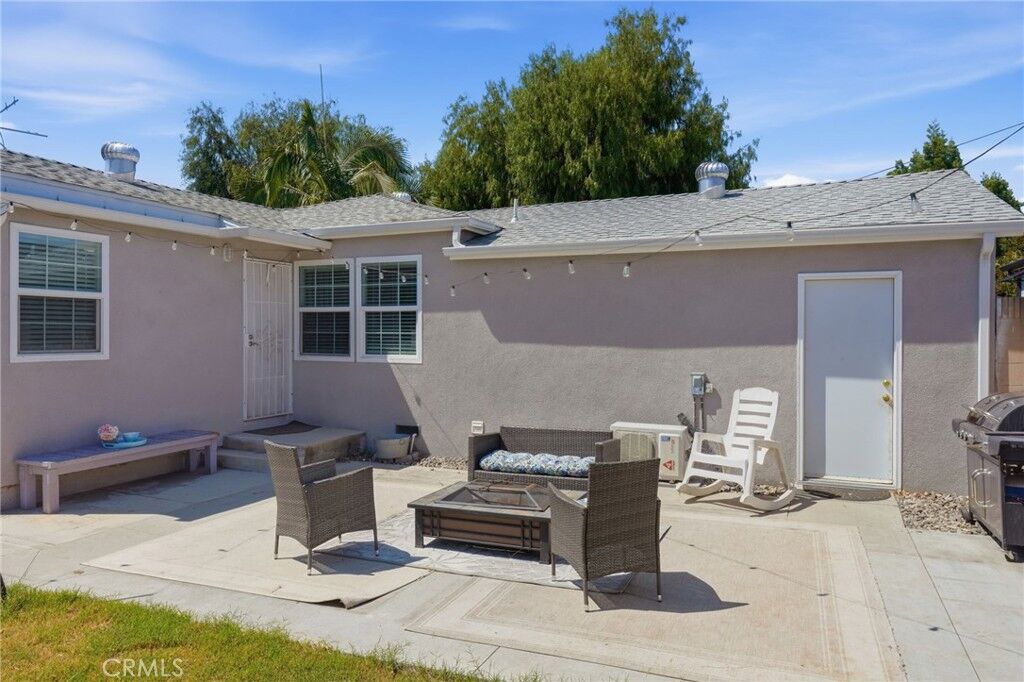 Property Photo: 14520 Cornuta CA 90706
