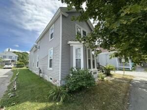 Property Photo:  93 Parkview Avenue  ME 04401 
