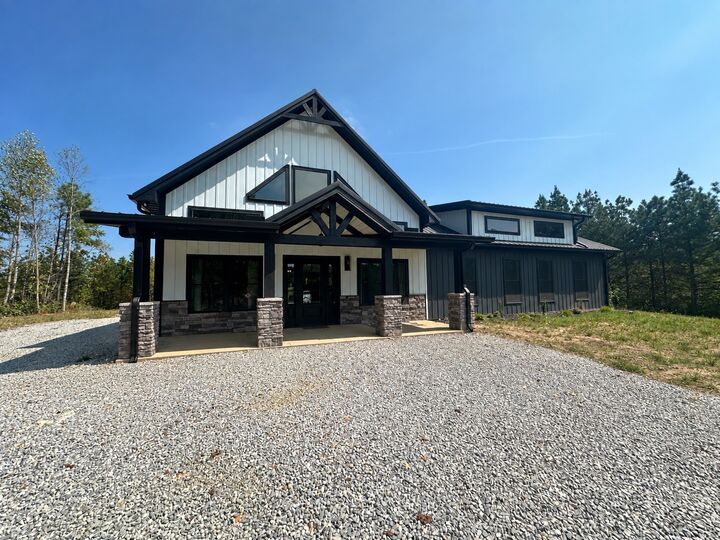 Property Photo: 3145 Highway 231 TN 37061