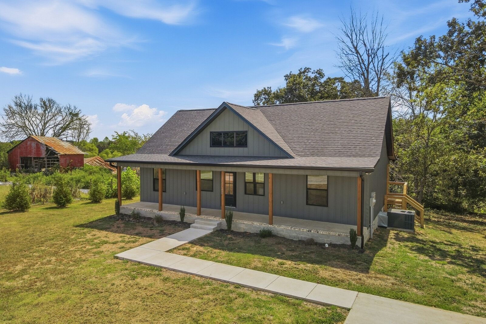 Property Photo:  11726 W Green Hill Rd  TN 37166 