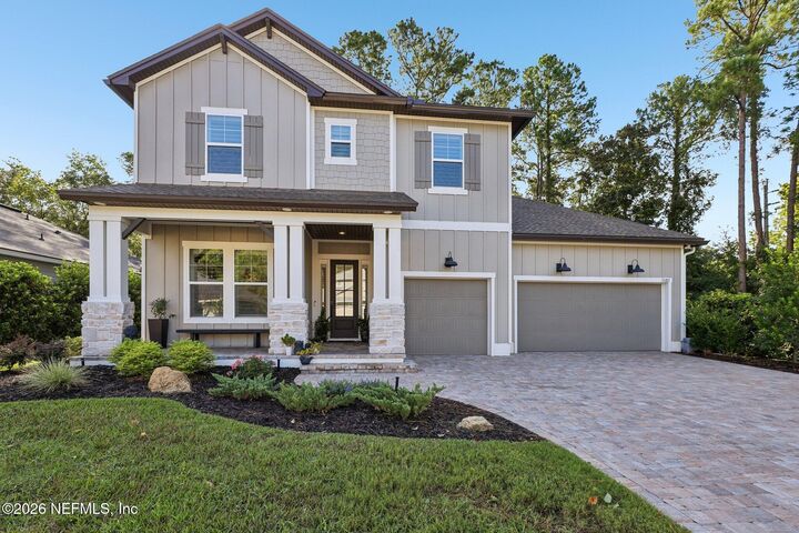 Property Photo: 12687 Autumn Garden Drive FL 32223