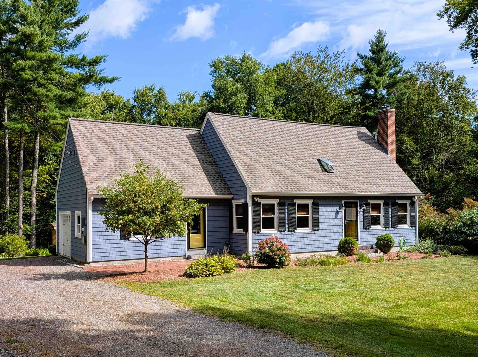 Property Photo:  42 Highfields Road  NH 03086 