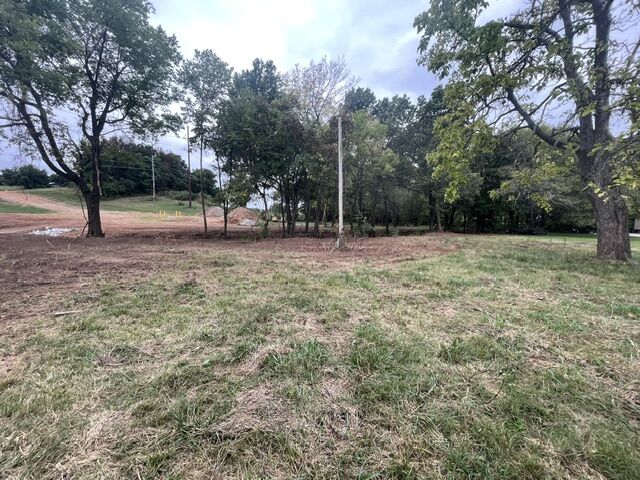 Property Photo:  1017 N Maestri Road  AR 72762 