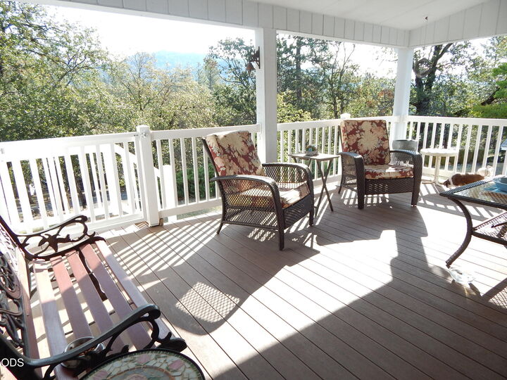 Property Photo: 130 Riverview Circle OR 97539