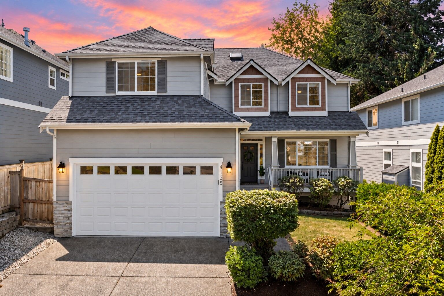 Property Photo:  4125 NE 27th Place  WA 98059 