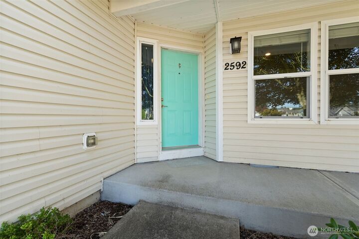 Property Photo:  2592  Kristine Court  WA 98531 