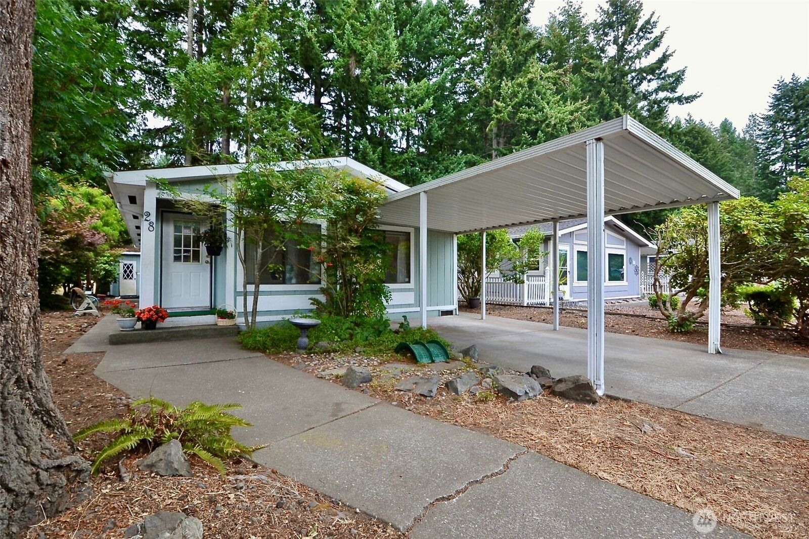 Property Photo:  5250  College Street SE 28  WA 98503 