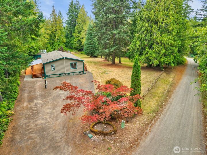Property Photo: 905 Griffiths Lane W WA 98380