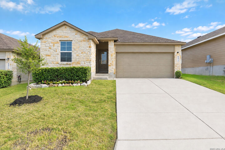 Property Photo: 5615 Chase Falls TX 78266