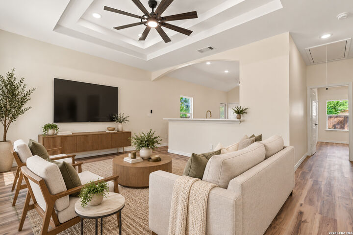 Property Photo:  1123 Vickers Ave  TX 78211 