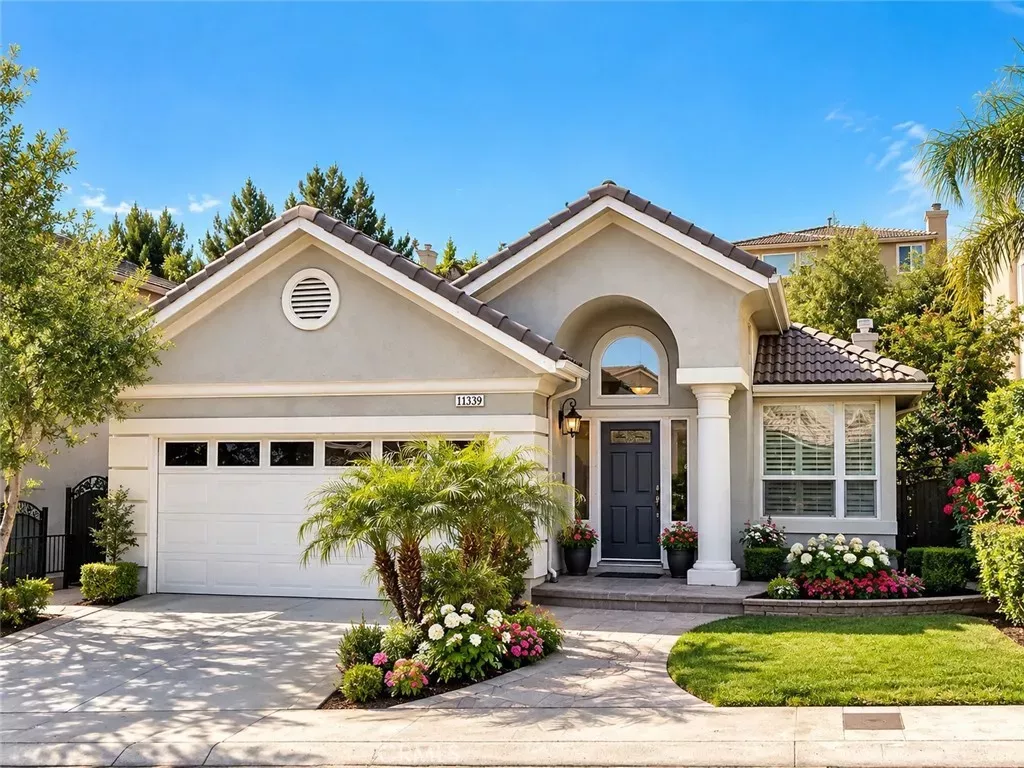 Property Photo:  11339 Modena Lane  CA 91326 
