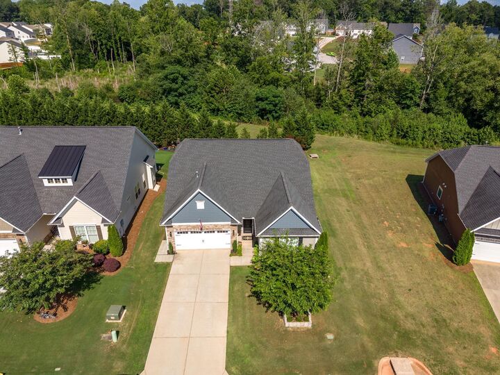 Property Photo:  120 Broadleigh Court  SC 29316 