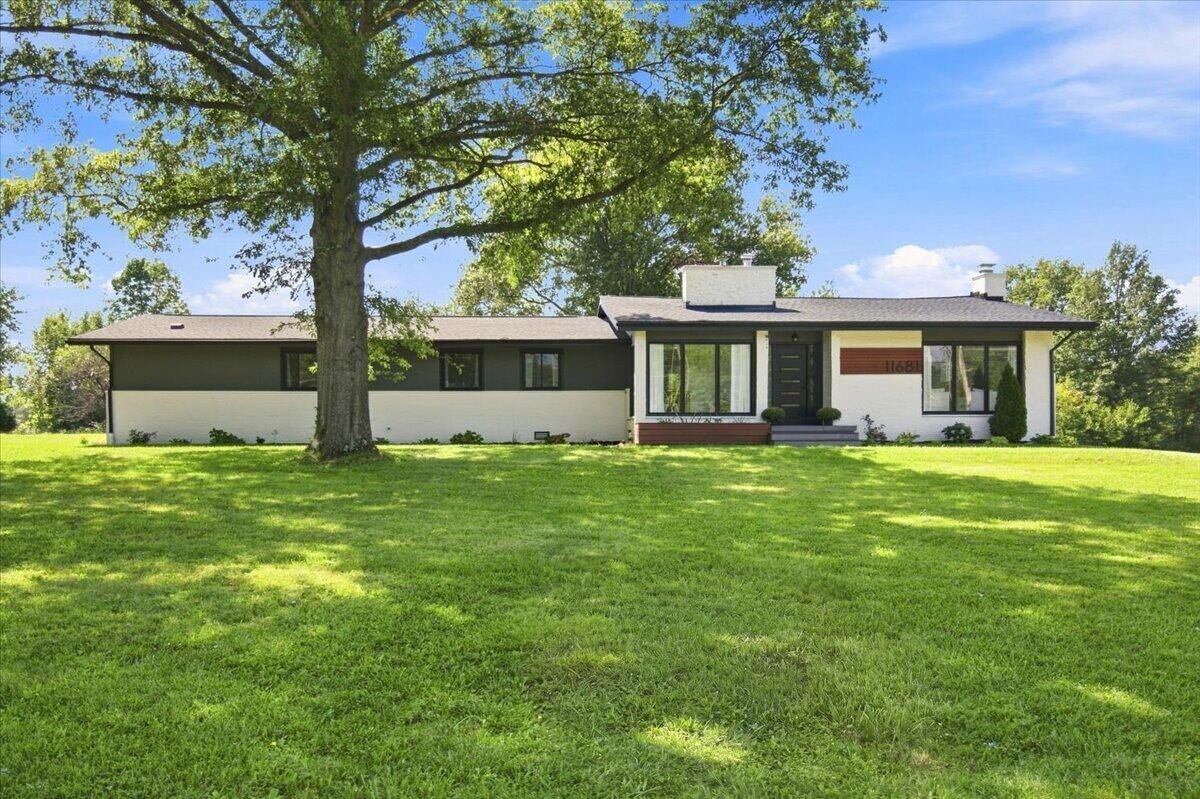 Property Photo: 11681 State Route 736 OH 43040