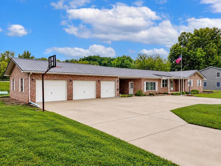 Property Photo:  1079 St Highway 1947  KY 41143 