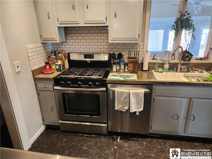 Property Photo:  64 Chambers Street  NY 14701 