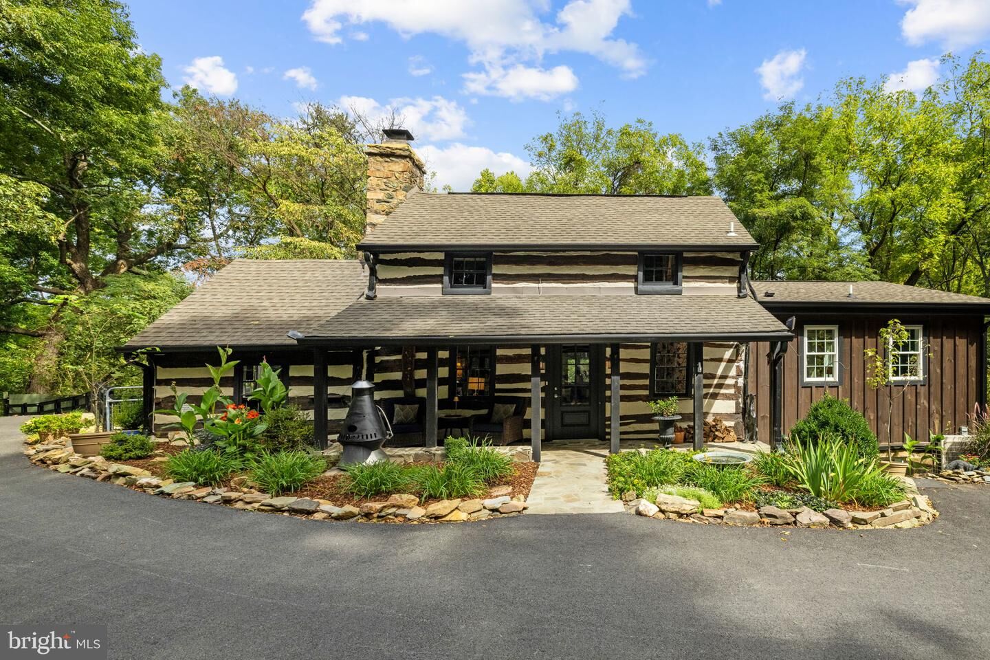 Property Photo: 12986 Furnace Mountain Road VA 20180