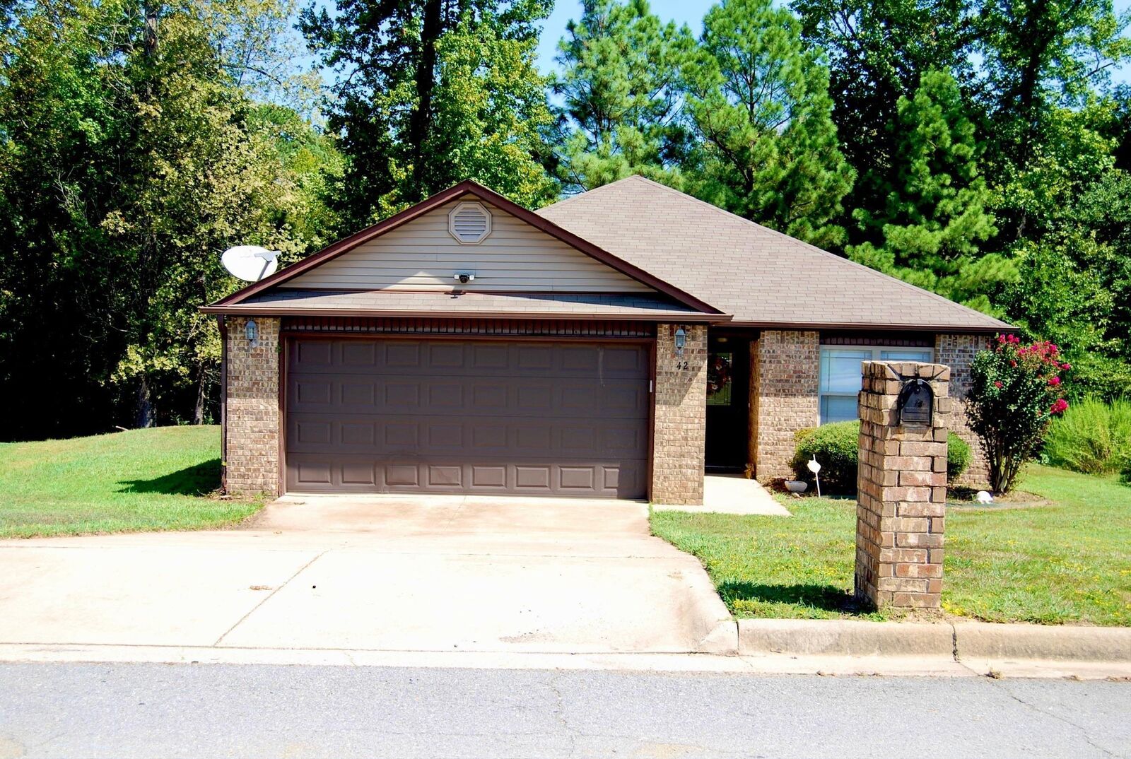 Property Photo:  42 Bracey Circle  AR 72204 