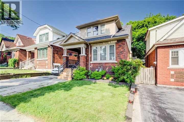 Property Photo:  282 Province Street South  ON L8K 2L7 