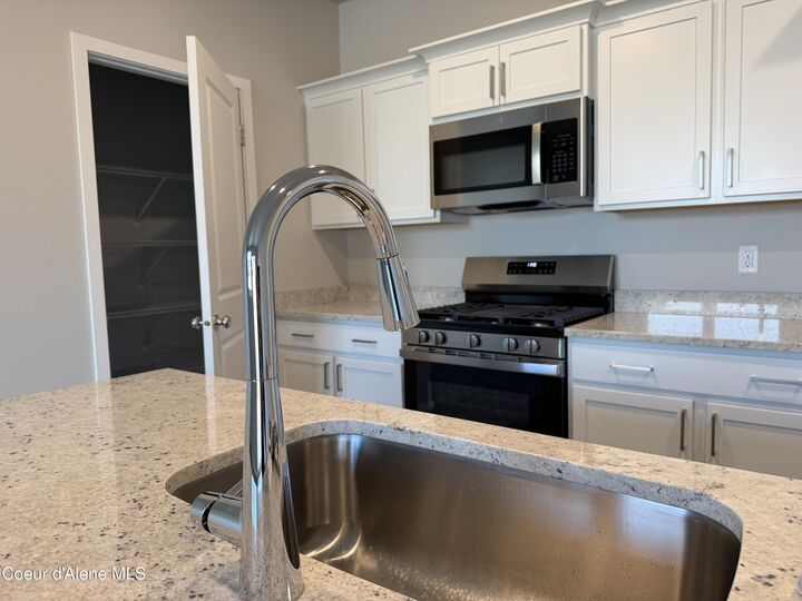 Property Photo:  4545 E Rare Fox Ave  ID 83854 