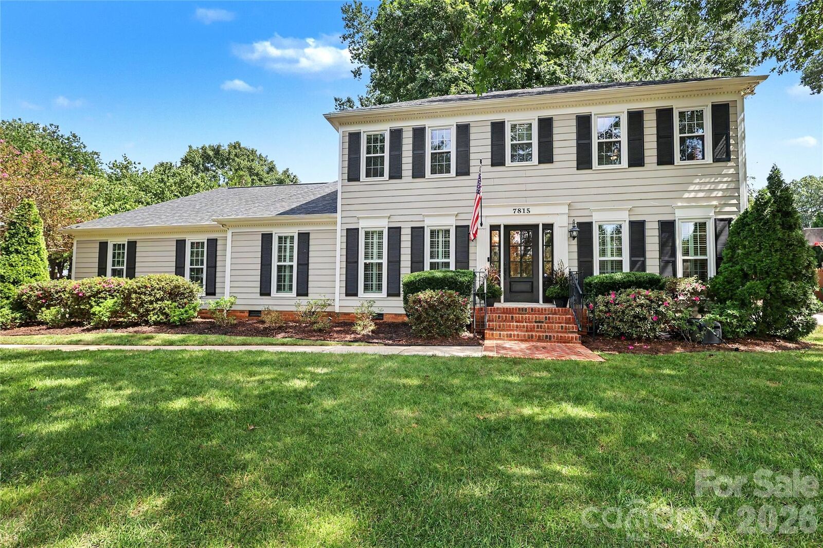 Property Photo: 7815 Covey Chase Drive NC 28210