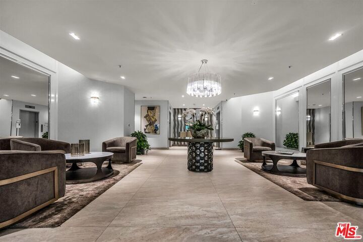 Property Photo: 2122 Century Park Ln, Unit 402 CA 90067