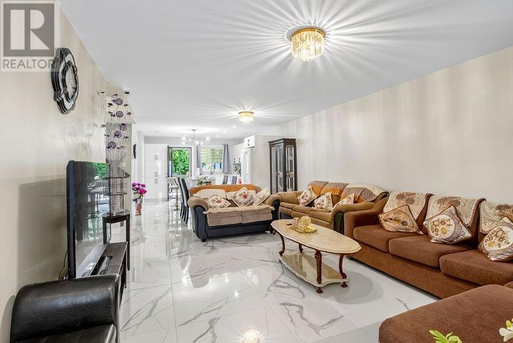 Property Photo:  112 Hollybrook Crescent  ON P0M 1B0 
