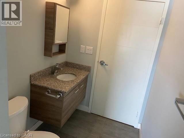 Property Photo:  318 Spruce Street 1507  ON N2L 3M7 