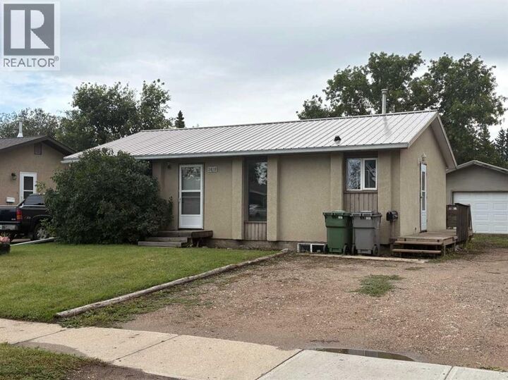 Property Photo:  3419 49 Avenue  SK S9V 2A2 