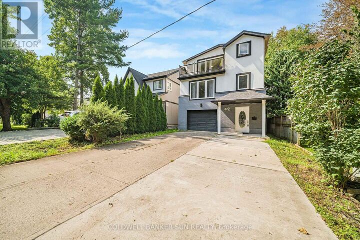 Property Photo: 37 1/2 Cumberland Street ON L2M 1E4