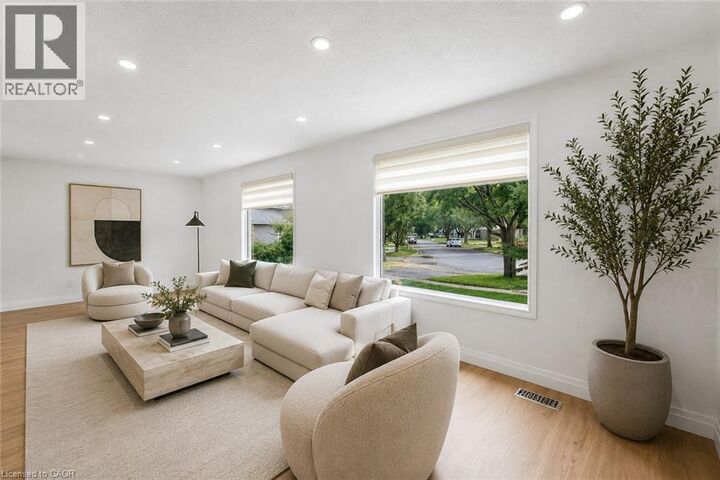 Property Photo:  58 Tupper Crescent  ON N2B 2X9 